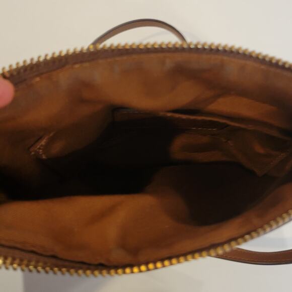 Discontinued Coach Purse Signature Cross Body Bag - Picture 8 of 9